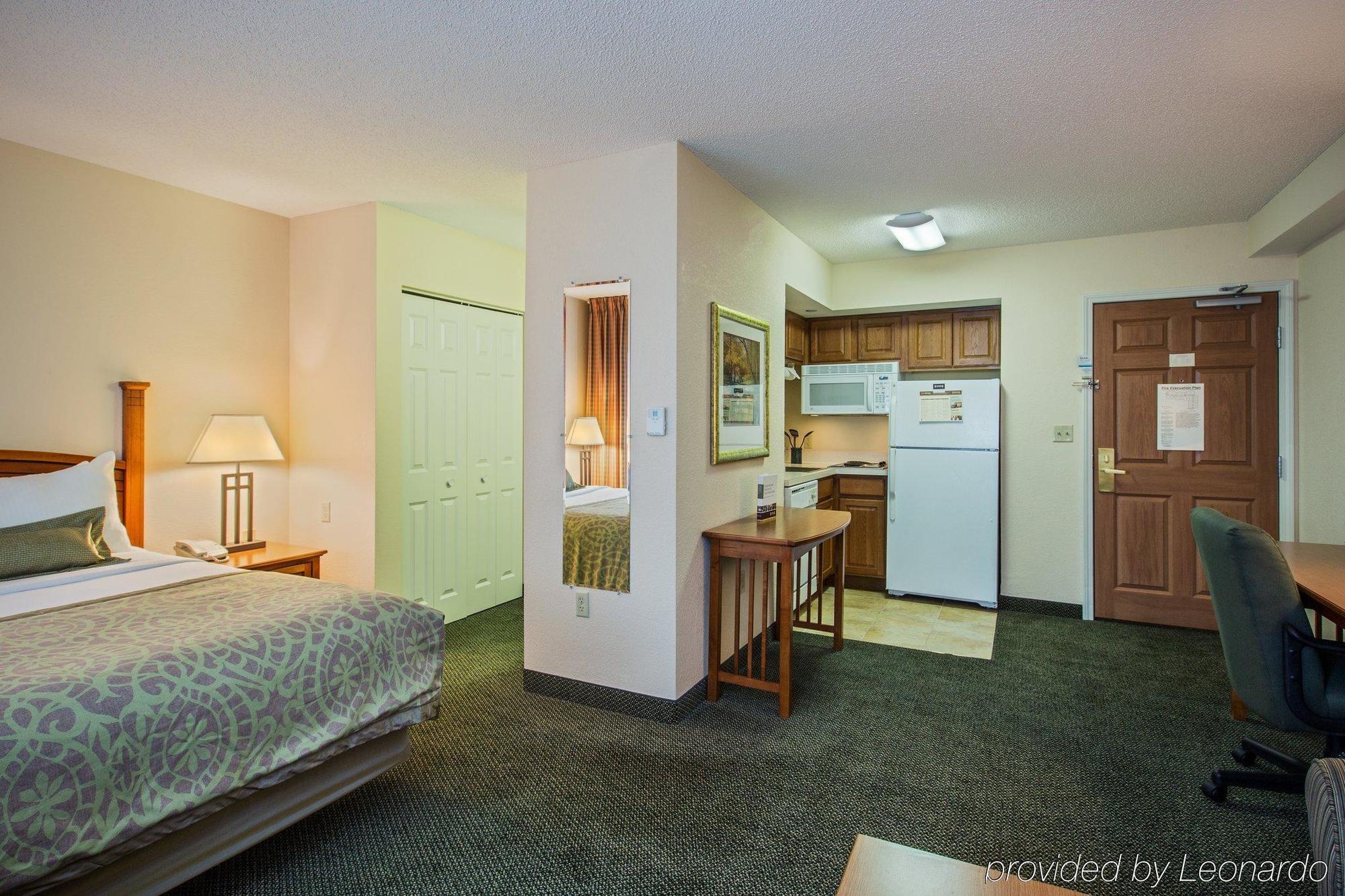 Staybridge Suites Wilmington-Newark By Ihg Bagian luar foto