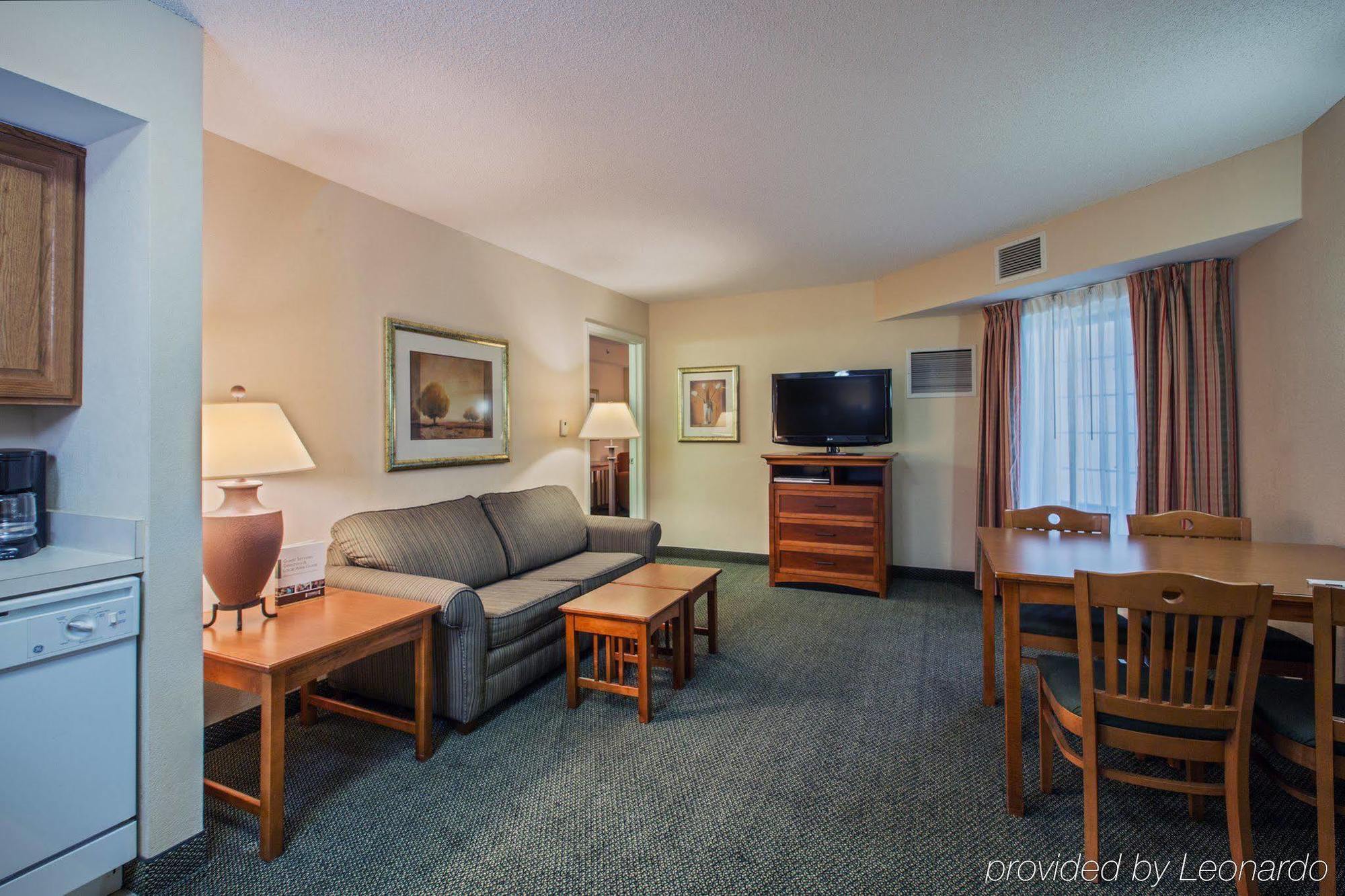 Staybridge Suites Wilmington-Newark By Ihg Bagian luar foto