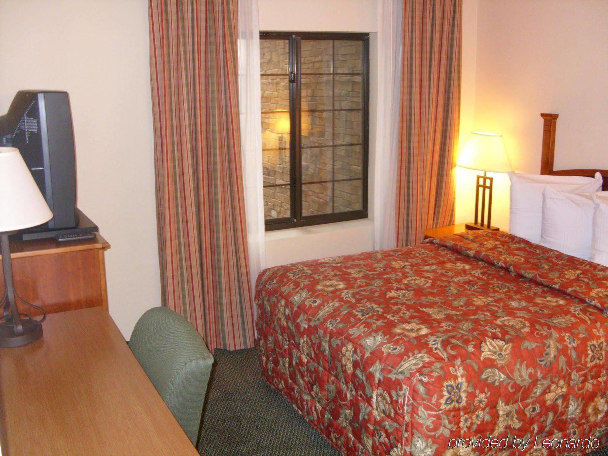 Staybridge Suites Wilmington-Newark By Ihg Bagian luar foto