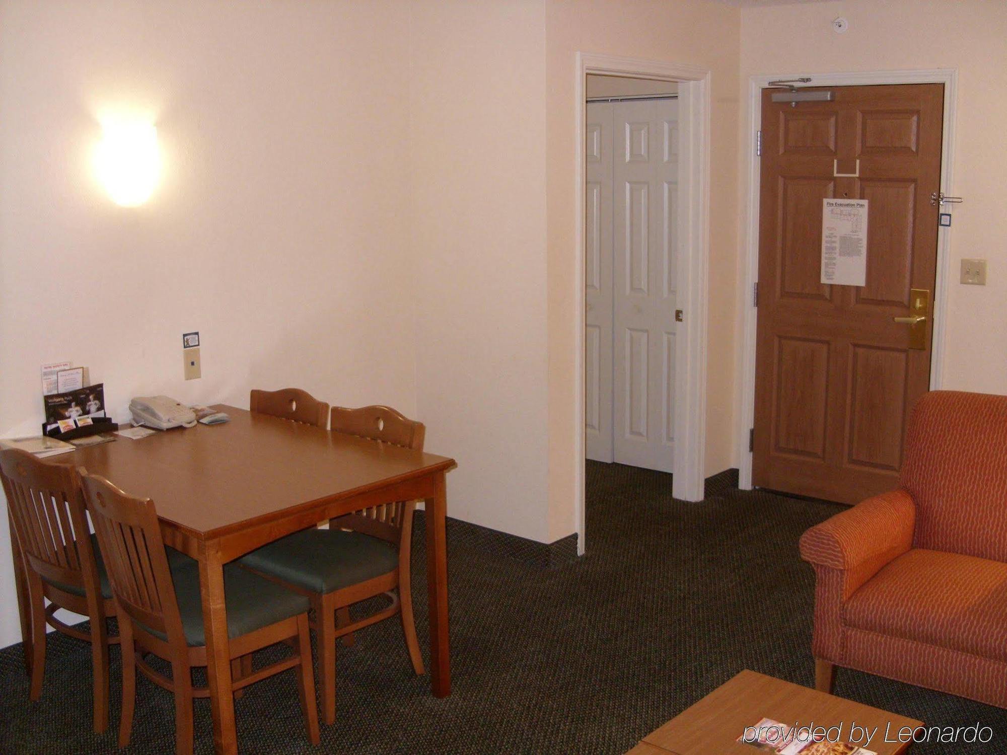 Staybridge Suites Wilmington-Newark By Ihg Bagian luar foto